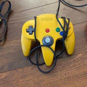 Nintendo Vibrant Yellow Controller